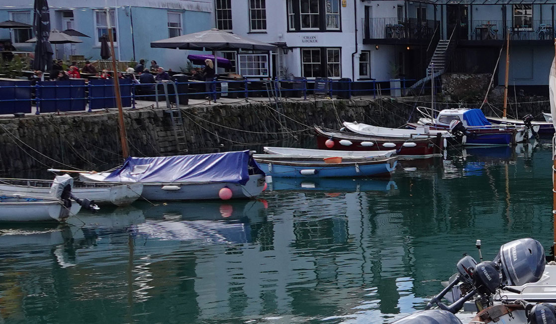 Outhauls at Custom House Quay